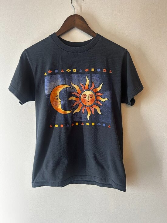 Vintage Tops - Celestial Shirt 90s Sun and Moon Shirt Graphic T Shirt 1990s Vintage Faded Black